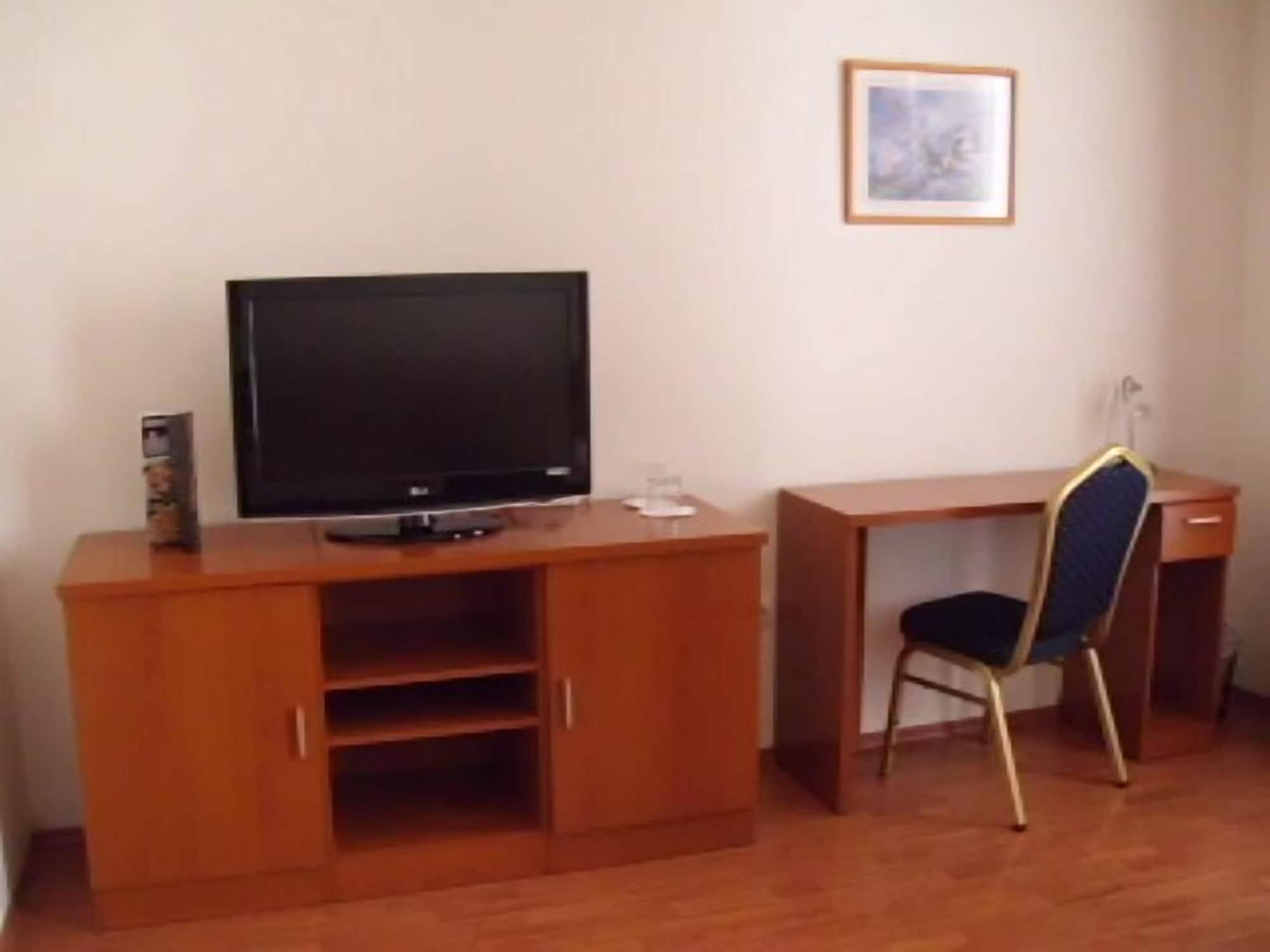 Hotel Avenida De Canarias 2*