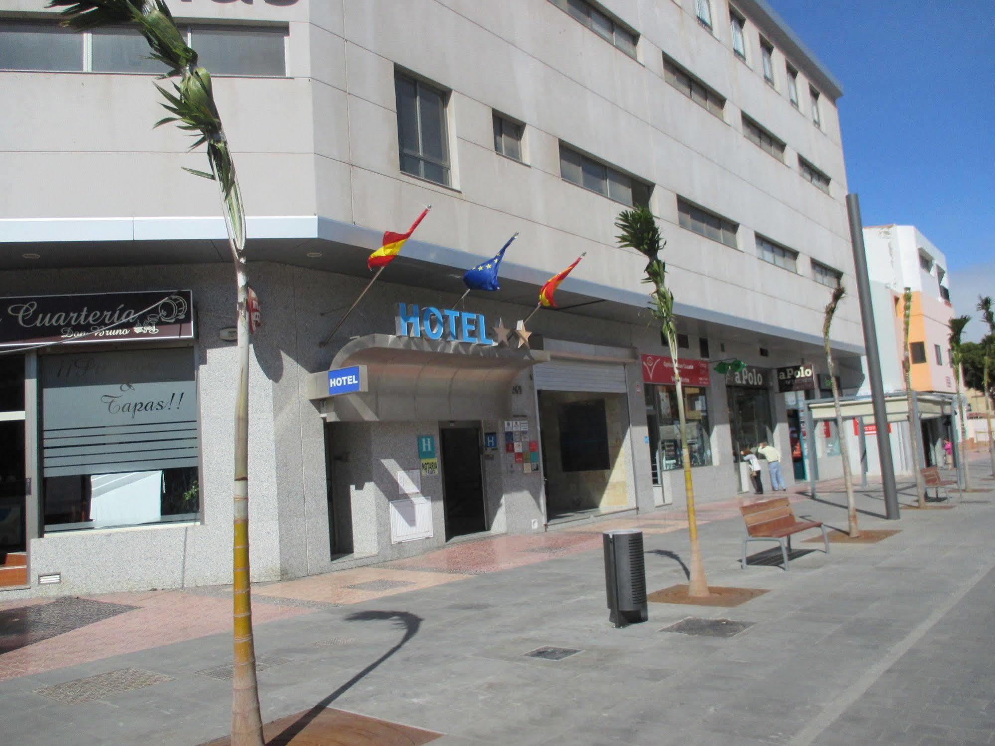 Hotel Avenida De Canarias 2*